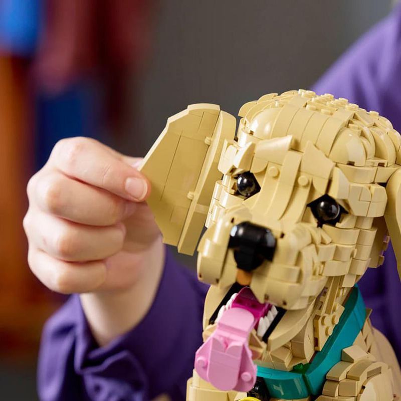 LEGO Icons Cachorro de Golden Retriever de 2,102 Piezas