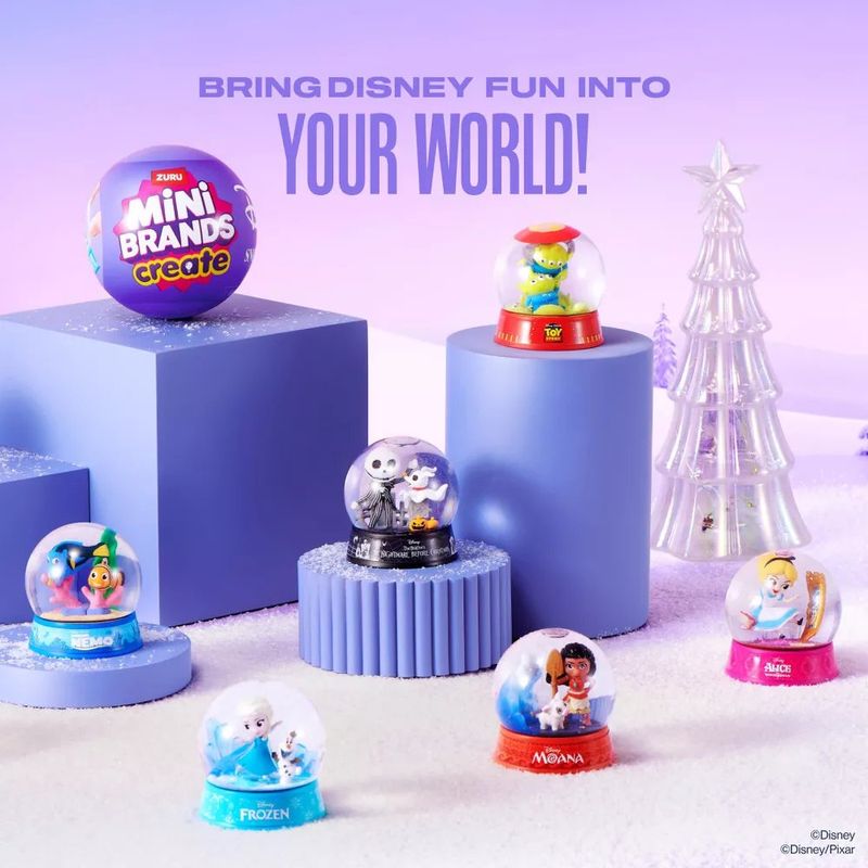 Mini Brands Disney Snowglobes en Presentación Surtida