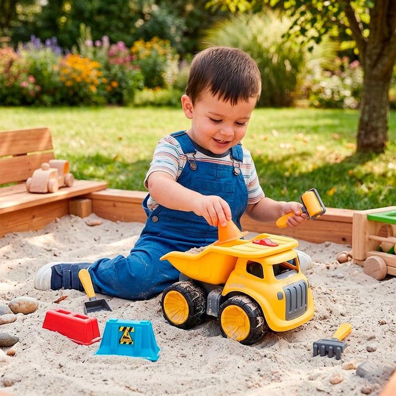 Camión de Volteo Infantil Daishin con Accesorios de Construcción Color Amarillo
