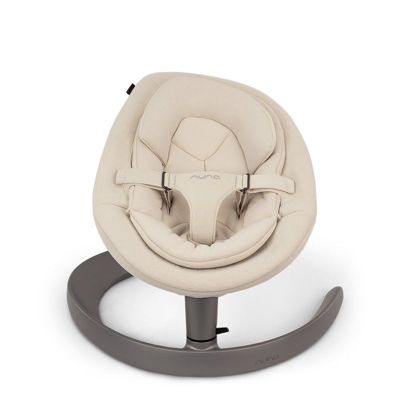 Silla Mecedora para Bebé Leaf Grow Cloud con Barra de Juguetes y Arnés 3 Puntos Beige