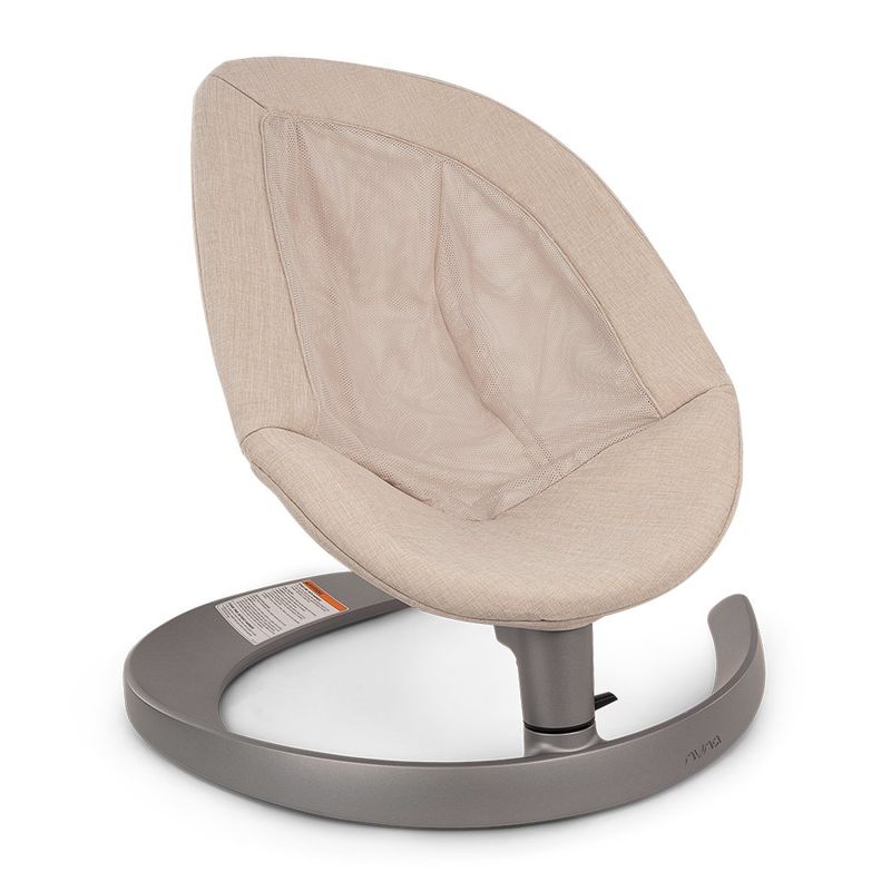 Silla Mecedora para Bebé Leaf Grow Cloud con Barra de Juguetes y Arnés 3 Puntos Beige