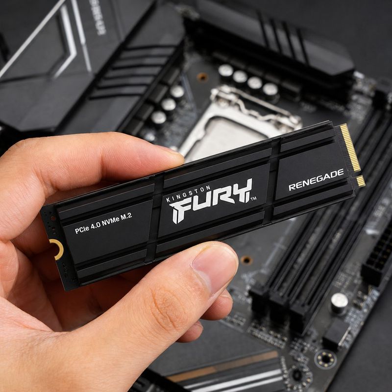 Unidad SSD Fury Renegade 2 Tb M.2 NVMe PCIe 4.0 Color Negro