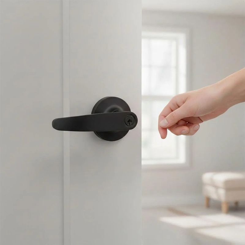 Manija para Baño Tubular con Acabado Negro Mate y Seguro Interior
