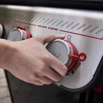 Churrasquera a Gas Spirit E-435 con 4 Quemadores 35,000 BTU Negra