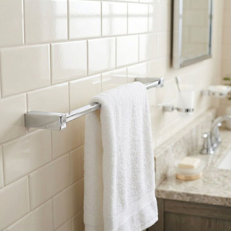 Kit de 6 Accesorios Kubo para Baño Color Cromo