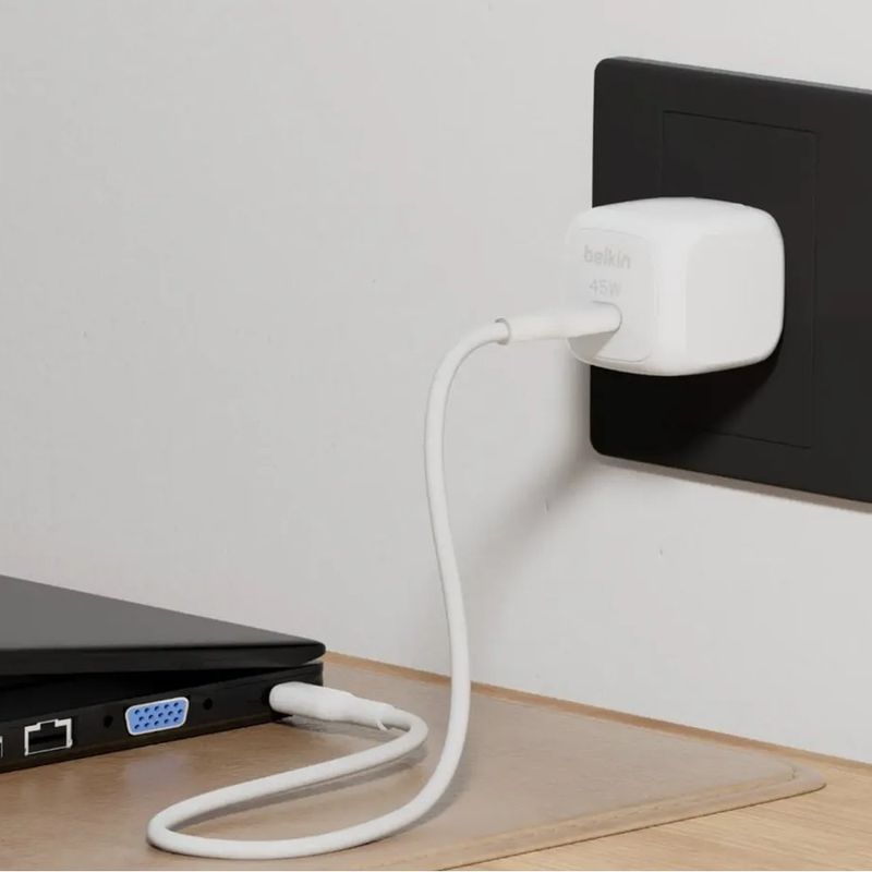Cargador BoostCharge de 45W con Cable USB-C a USB-C