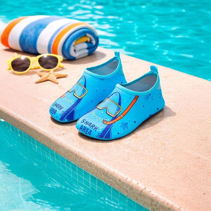 Zapatos Acuáticos con Diseño de Tiburón Buceador Talla 30/31