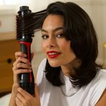 Cepillo Secador One Step Volumizer Plus 2 en 1 con Tecnología Iónica Negro y Rojo