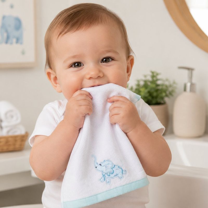 Toalla de Manos Infantil de Algodón 30 x 45 cm Diseño Elefante Blanco y Celeste