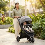 Travel System Outpace LX con Portabebés SnugRide Lite Color Negro y Gris
