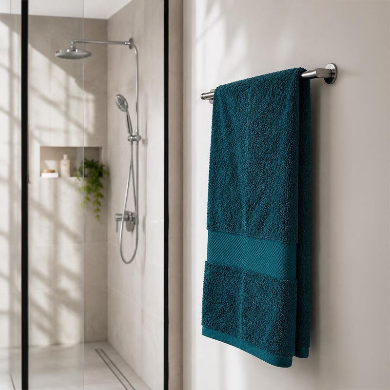 Toalla de Baño Color Verde 80 % Algodón de 70 x 130 Cm