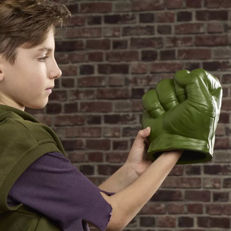 Puños de Hulk de Juego Gamma Smash de 38.1 Cm