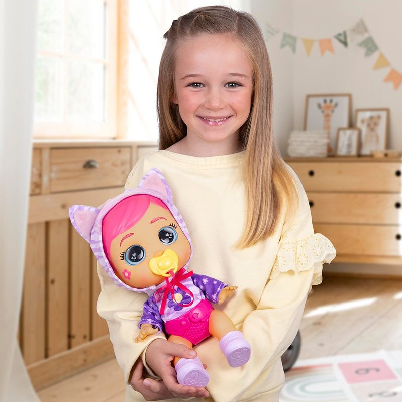 Muñeca Interactiva Cry Babies Day Care con Accesorios Diseños Surtidos