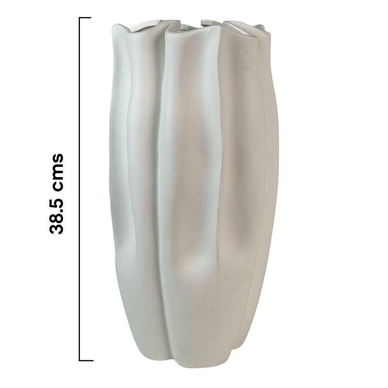 Florero Decorativo con Diseño Corrugado en Color Blanco de 38.5 Cm