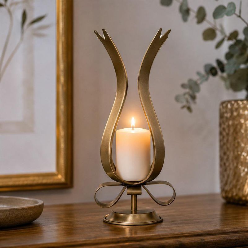 Portavelas Decorativo de Metal Dorado con Diseño Minimalista 33 cm