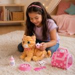 Gato de Peluche Interactivo con Biberón y Bebés Sorpresa Color Naranja