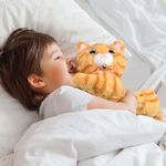 Gato de Peluche Interactivo con Biberón y Bebés Sorpresa Color Naranja