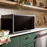Microondas KitchenAid Countertop 2.2 Pies Cúbicos 1200 W Acero Inoxidable PrintShield