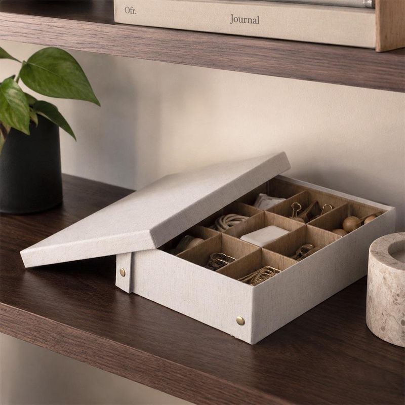 Caja Organizadora con 9 Compartimentos y Tapa Beige 26 x 35 x 8.5 cm