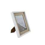 Marco para Foto con Acabado Tipo Madera para Fotografía de 5 x 7 plg Color Blanco