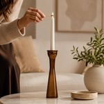Candelero para Vela Diseño Alto Liso Decorativo para Mesa y Hogar Color Café Oscuro