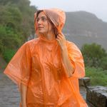 Poncho Infantil para Lluvia con Capucha de 127 x 91.4 cm - Colores Surtidos