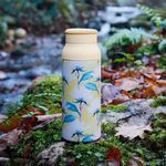 Botella Térmica de Acero Inoxidable de 690 mL con Asa de Silicona Estampado Magnolia