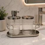 Set de Dispensador, Contenedor y Base Organizadora para Baño Caddy Color Plateado de 3 Piezas