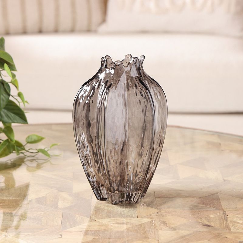 Florero Decorativo con Relieve 22 cm Color Gris