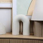 Figura Decorativa Arco Texturizado Color Crema 25.5 x 10 x 29.5 cm