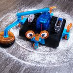 Kit Educativo STEM Robot de Limpieza Espacial para Armar con Motor Multicolor