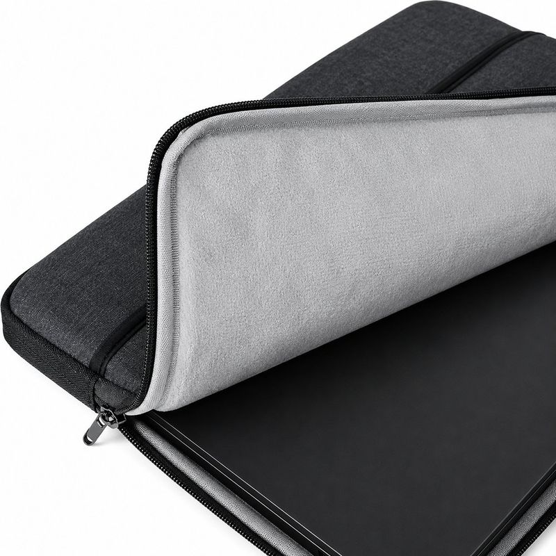 Funda Protectora para Laptop Nova de 14 plg en Color Negro