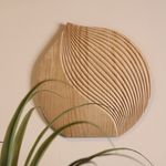 Figura Decorativa de Madera 30 x 32 cm Diseño Escultórico Abstracto