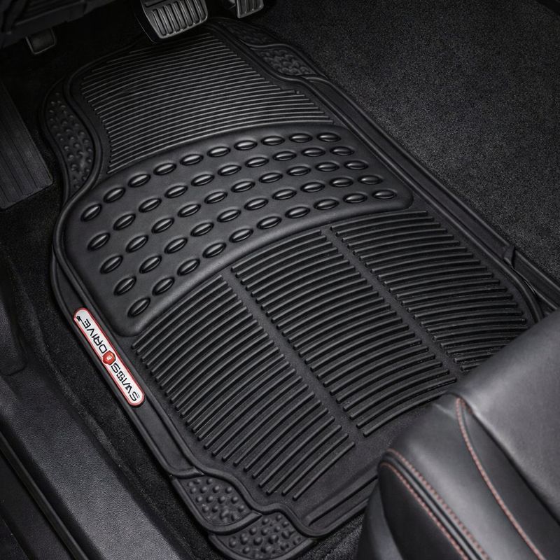 Set de 3 Alfombras Antideslizantes para Auto Swiss de PVC Color Negro