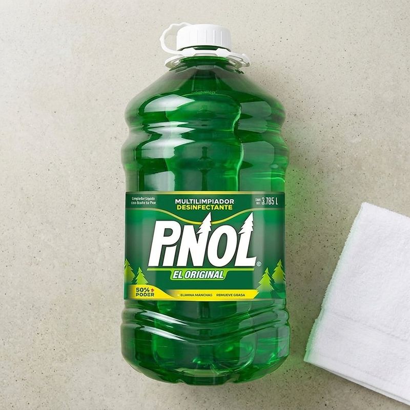 Desinfectante Pinol Multiusos con Aceite de Pino de 1 galón