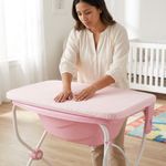 Bañera Infantil Carinho con Soporte Plegable y Cambiador Color Rosado