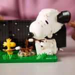 LEGO Ideas Peanuts: La Casa de Snoopy #21368 de 964 piezas