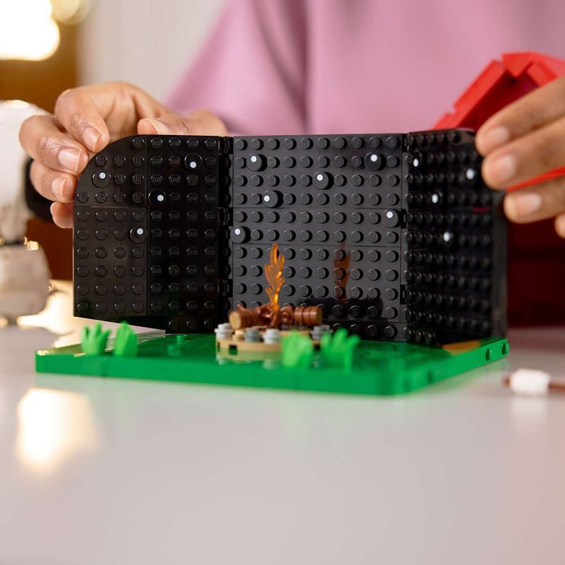 LEGO Ideas Peanuts: La Casa de Snoopy #21368 de 964 piezas