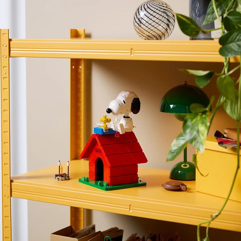 LEGO Ideas Peanuts: La Casa de Snoopy #21368 de 964 piezas