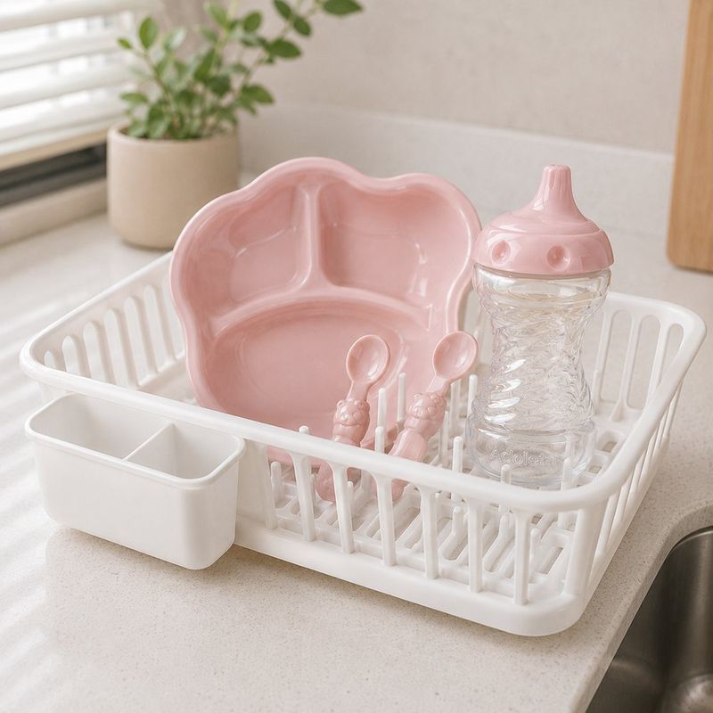 Set para Alimentación Infantil Plato con Divisiones + Vaso + Cucharas Adoleta Color Rosado