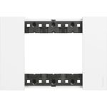 Placa Living Now de 3 Módulos en Color Blanco de 125 x 86 mm