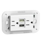 Tomacorriente Dúplex 2P+T 15A con USB Tipo A y Tipo C de 3 Módulos en Color Blanco