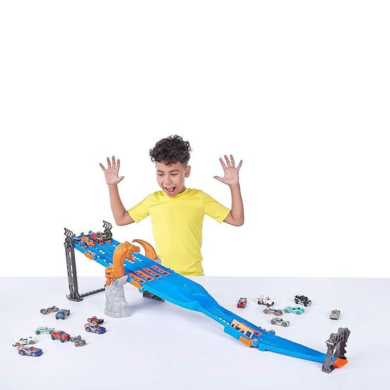 Playset de Pista Metal Machines con Ataque de Raptor y Auto Incluido de 1.22 Metros