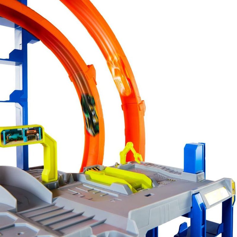 Hot Wheels Pista Mega Garaje con Elevador Manual y Gran Looping Doble