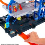 Hot Wheels Pista Mega Garaje con Elevador Manual y Gran Looping Doble
