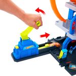 Hot Wheels Pista Mega Garaje con Elevador Manual y Gran Looping Doble