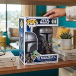Funko Pop Star Wars The Mandalorian con Grogu Coleccionable de Vinilo #818