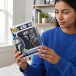 Funko Pop Star Wars The Mandalorian con Grogu Coleccionable de Vinilo #818