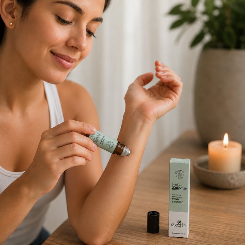 Roll On de Aromaterapia con Aceites Esenciales Enfoque 10 mL de Menta y Romero