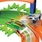 Hot Wheels Circuito de Doble Pista para Autos Escala 1:64 con Zona de Choque